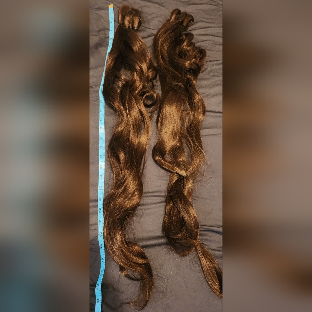 2 long Ponytail Extension